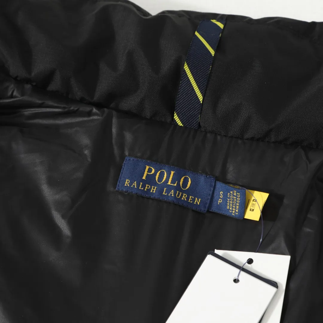 P490 #R51 Ralph Lauren winter new style for men and women, classic small logo waterproof pure down vest sleeveless official item number: RL14255 Full set of customized accessories, details determine success or failure.  - Accessories: Original hangtag, washed label + electroplated YK zipper logo, customized Laval Lauren zipper, full set of accessories - Same style for men and women. Color: Khaki, green, navy, black. Size: S M L